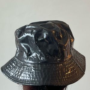 Vintage Kenneth Cole Reaction rain Bucket Hat